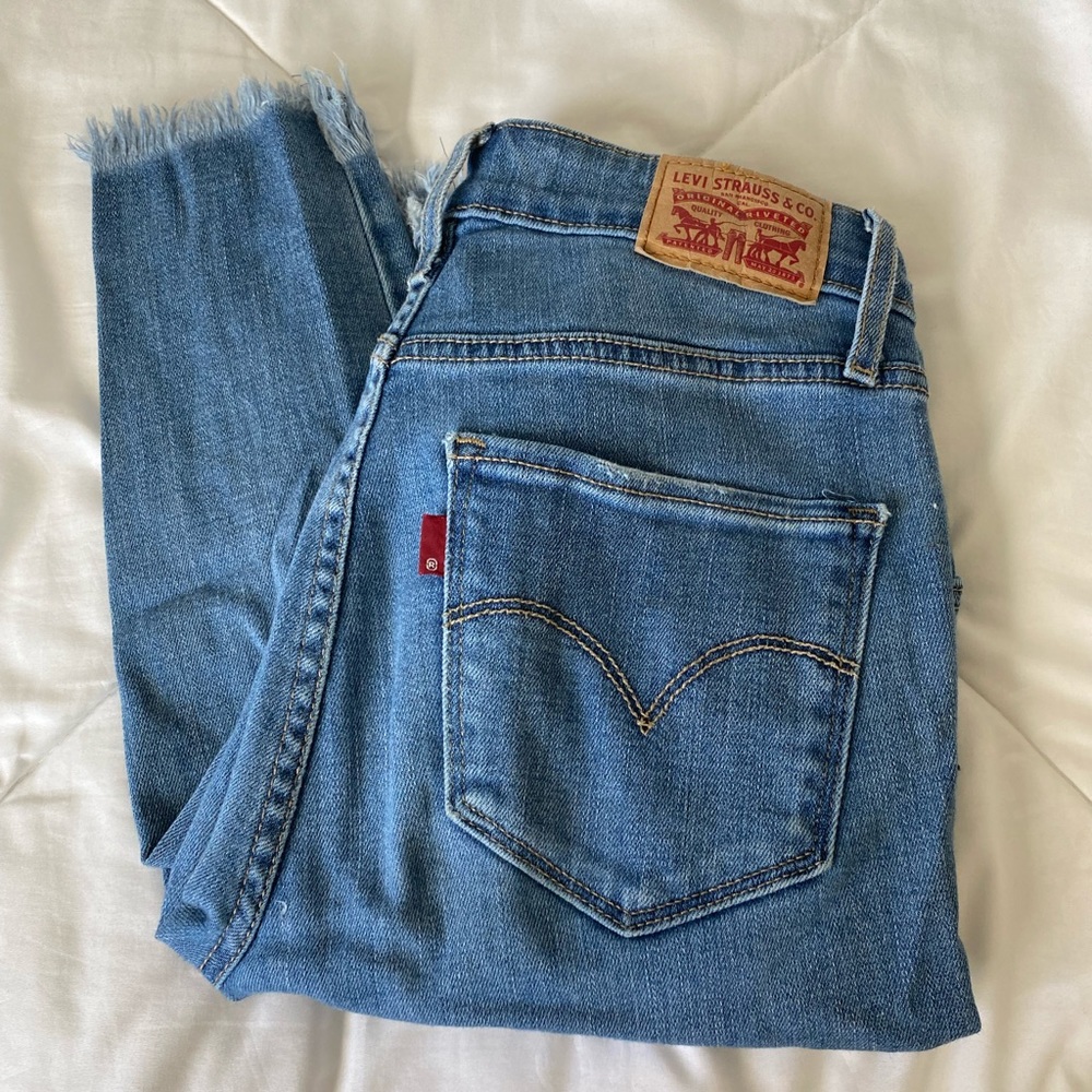 Levi jeans